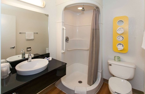 Rosemead Hotel | Motel 6 Rosemead, CA - Los Angeles