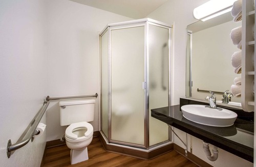 Wendover Hotel | Motel 6 Wendover, UT