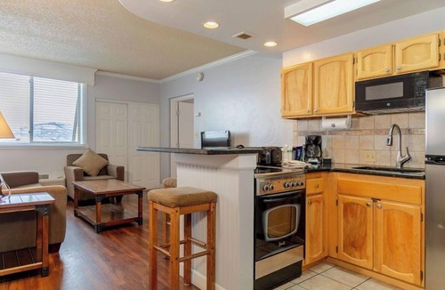 Steamboat Springs Hotel | Mountain 2BR w/Kitchen, Free Parking Near Gondola & Slopes