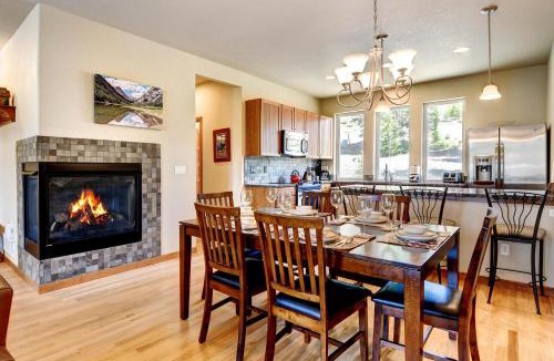 Rendezvous House | Mountain Chalet 68 I Great Views I Activity Program