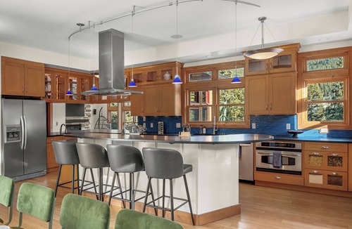 Alma Ski Chalet | Mountain Chalet with Hot Tub & Sauna near Breck