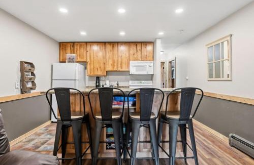 Frisco House | Mountain Charmer Steps to Main St and Trails