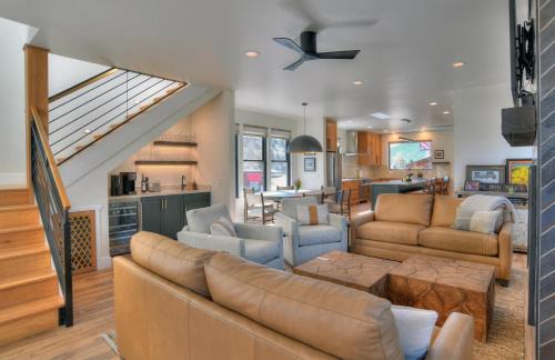 Creede House | Mountain Elegance in Creede, CO