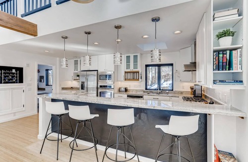 Corinthian Hills House | Mountain Getaway - Near Skiing, Lake Dillon & Trails