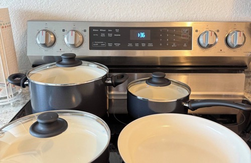 West Colorado Springs Apartment | Mountain Greenery & Private Sauna w Stunning Pikes Peak Views