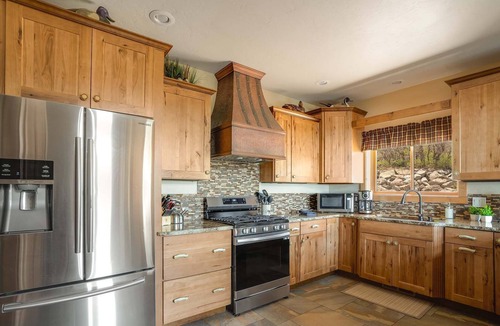 Mesa Cabin | Mountain Haus: Hot Tub, Views & Ski Access