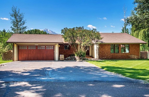 Carbondale House | Mountain Home w/Views on Pond! 25 Mi. to Aspen