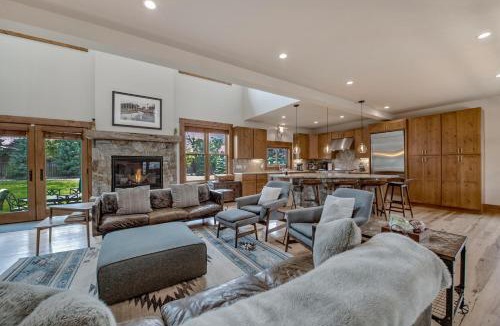 Basalt House | Mountain Lodge Oasis w Hot Tub-Rio Grande Trail