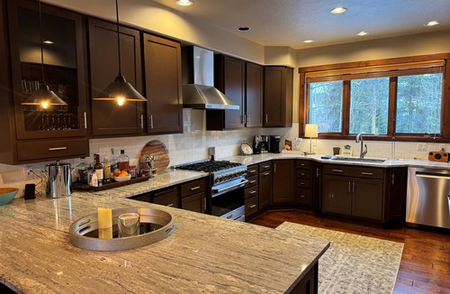 The Highlands Cabin | Mountain Modern Lodge, Ski/Golf, Hot Tub, Pool Table, Foosball, Poker Table