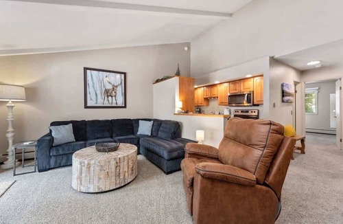 Estes Park Condo | Mountain Pines Chalet: Nestled along Fall River