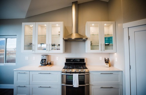 Buena Vista House | Mountain Sunflower 4 Kings Spacious ideal for Wedding Groups Couples & Families