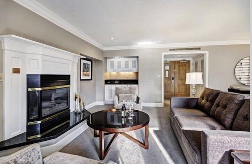Vail Cabin | Mountain View Balcony | On-Site Spa