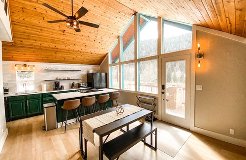 Breckenridge House | ★Mountain Views★near hiking trails and ski slopes