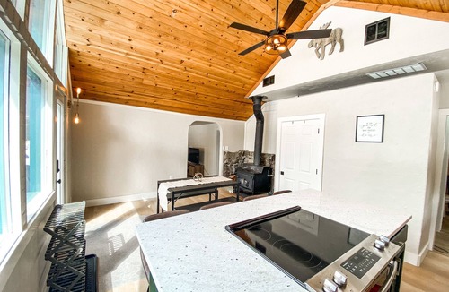Breckenridge House | ★Mountain Views★near hiking trails and ski slopes