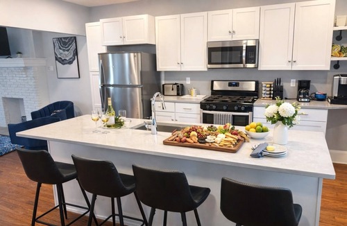 Hough House | Movie Theater Gem Near Cleveland Clinic & CWRU!