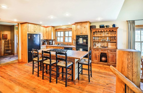 Mount Crested Butte House | Mt CB Log Home | 4 Bedroom | Game Room | Hot Tub | Gas Grill| Mtn Views