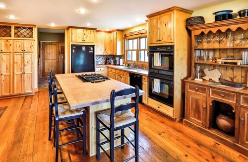 Mount Crested Butte House | Mt CB Log Home | 4 Bedroom | Game Room | Hot Tub | Gas Grill| Mtn Views