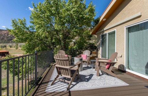 Glenwood Springs House | Mt. Sopris Vista, 360° Views, Fly Fishing!
