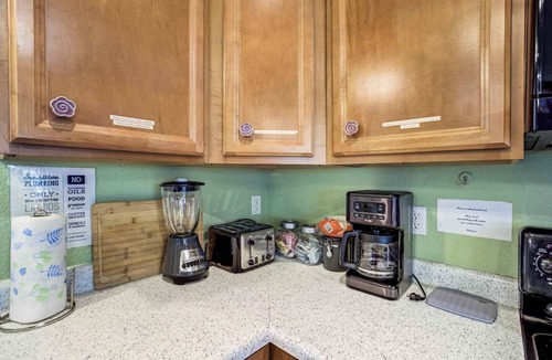 Cascade-Chipita Park House | Mtn Getaway Near Pikes Peak | Hot Tub & Pool Table