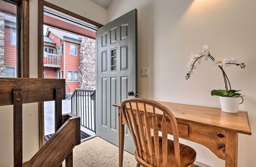 Silvercreek Condo | Mtn View Granby Condo w/In-Unit Hot Tub!