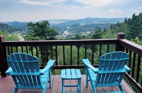 Evergreen House | |Mtn View |Pet Frdly|Hot Tub|10 ppl |45minDenver|