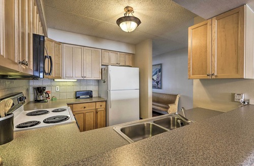 Dillon Condo | Mtn Views, Ground Floor: Rec Path and Lake Access