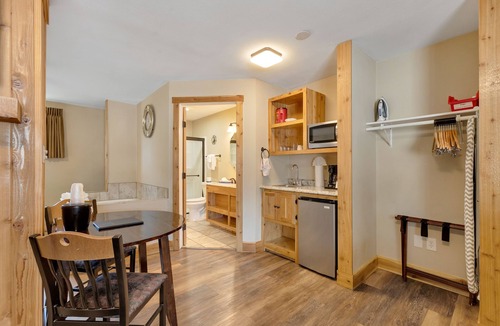 Estes Park Hotel | Murphy's Resort