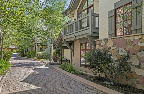Edwards House | Must See - Million $ Townhome - Best Value - Ideal Location Close to Lift
