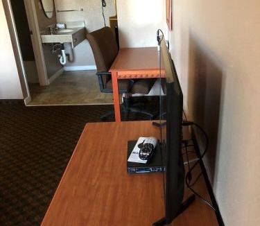 Tonopah Hotel | National 9 Inn