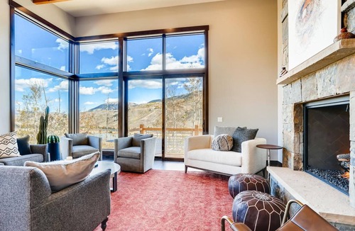 Silverthorne House | Natures Nest- Luxury Mountain Home
