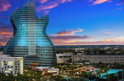 Downtown Hollywood Apartment | Near The Beach on Hollywood Blvd Great Suite D6