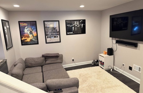 Imperial House | Need a home for the NFL Draft, here it is. Gorgeous 4-bed 4-bath house. Book Now