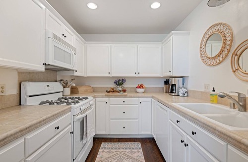 Santa Barbara House | NEW 1BD 1BA + Bonus Room - Serenity Between Mountains and Sea!