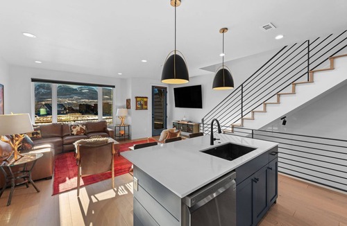 Crested Butte South House | NEW 3BR/3BA Townhome w/Mountain Views, Heated Garage with Walk to Brewery - CB2