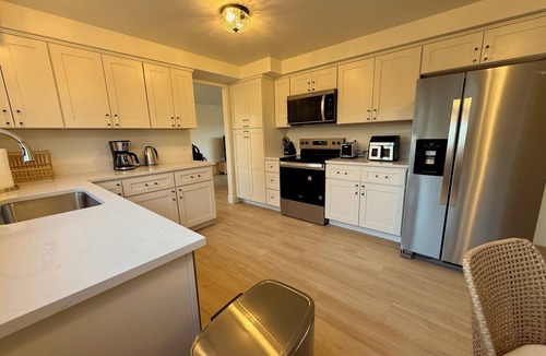 Mira Loma House | NEW 4BR Cozy Home close to everything! Pet-friendly & remote work friendly