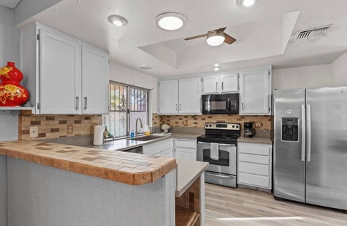 Las Vegas House | NEW 5BR 4.5BA Home, Pool, BBQ, 8 min to Strip
