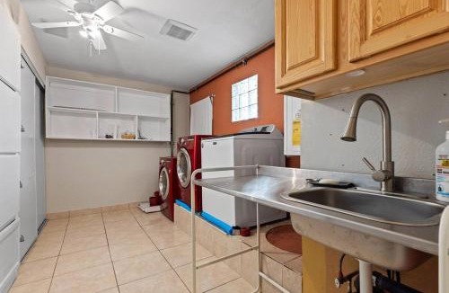 Las Vegas House | NEW 5BR Home Pool BBQ 8 min to Strip