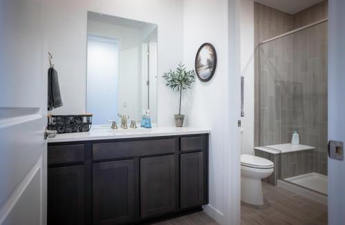 Castle Rock House | New Build 1BR Home Stunning Views Denver Access