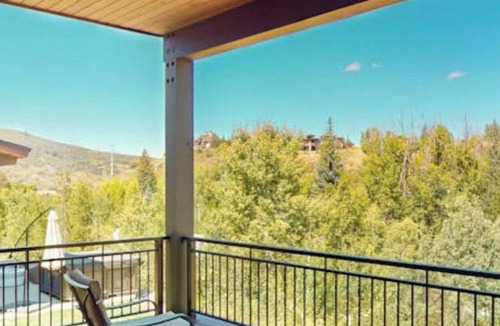 Steamboat Springs House | New Construction in Barn Village overlooking Fish Creek