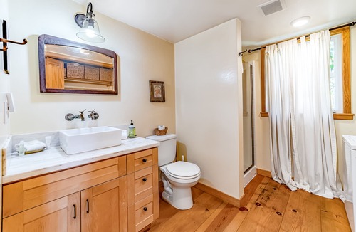 Trinidad Cottage | New cottage in a farm setting w/a shared game room near beaches & parks
