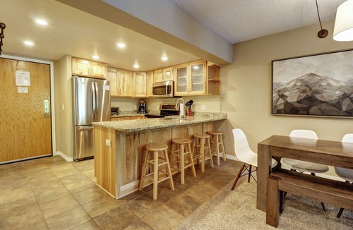 Copper Mountain Condo | New Listing! 3BR/3BA Ski-In/Out Center Village Condo, Indoor Parking-CM216