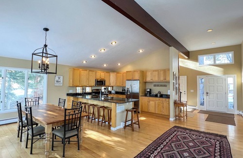 Eagle-Vail House | New Listing! Eagle Vail Escape | Stunning Views & Deck | BBQ Grill