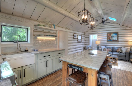 Creede House | New Listing! Luxury Mtn Cottage | River and Mtn Views | Expansive Deck