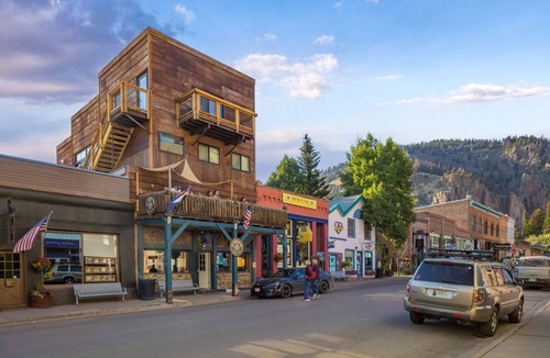 Creede Condo | New Listing! Luxury Uptown Studio Loft | Panoramic Views | Downtown Creede