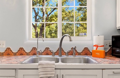 Santa Fe Apartment | New Listing! Private Casita | Hot Tub | 10 Min to Plaza