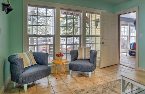 Creede Apartment | New Listing! Rosewood Studio at Dusty Rose Inn | Main Street Creede