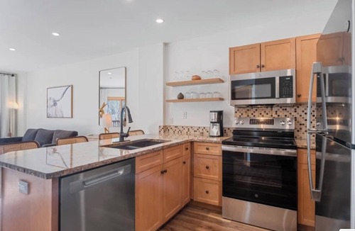 Copper Mountain Condo | New Listing! Stylish new design, ski in/out. Watch World Cup, view golf course!