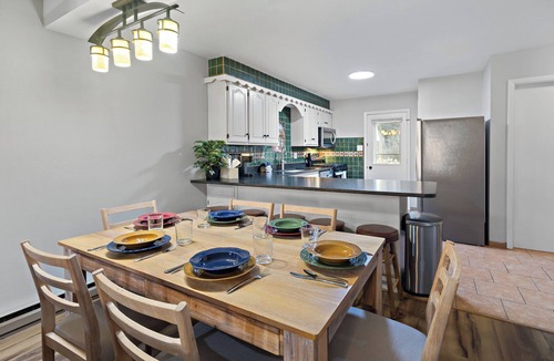 Taos Ski Valley House | New Listing! Updated Townhouse "Heavenly Hideout", In Town, Mountain Views, Near River, WIFI