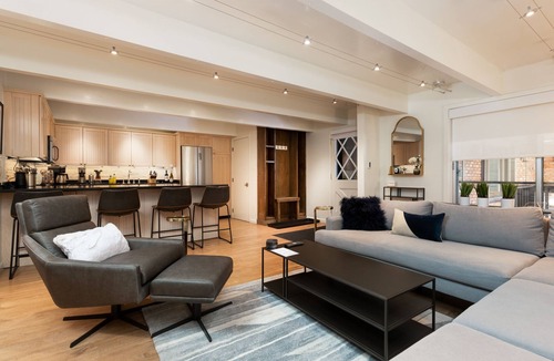 Aspen Condo | New Luxury 2Br Centrally Located Aspen Condo - Steps from the Aspen Mtn. Gondola