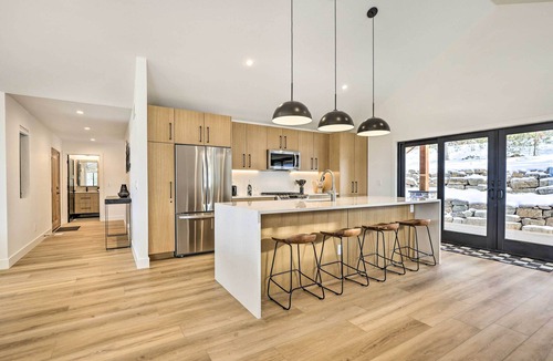 Granby House | New Modern Mountain Retreat with Level 2 EV Charger